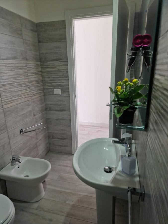 カターニア La Stazione 92 Bed & Breakfast エクステリア 写真