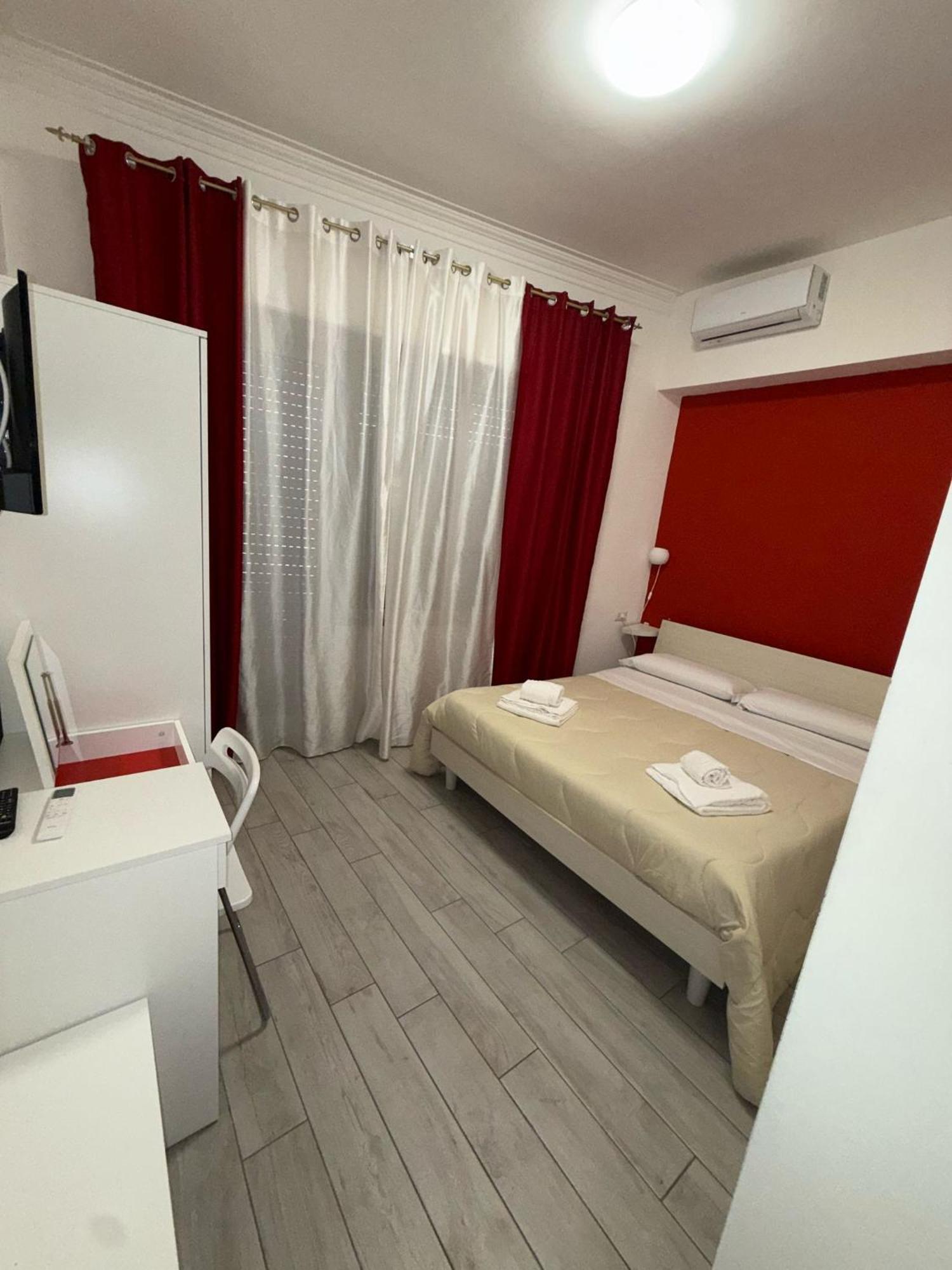 カターニア La Stazione 92 Bed & Breakfast エクステリア 写真